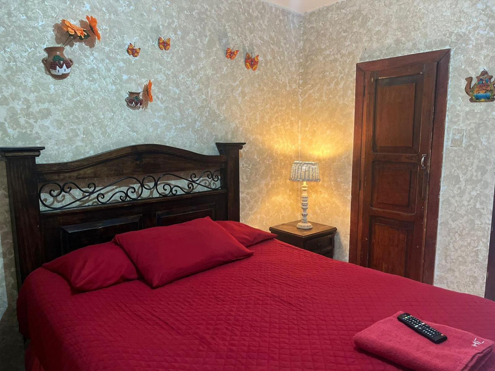 Hotel Cristal Antigua Buitenkant foto